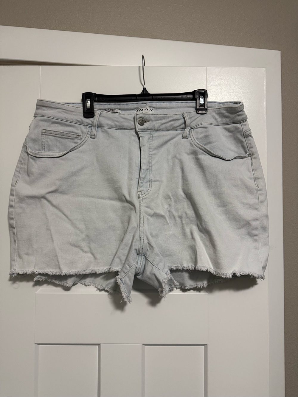 Ava & Viv Light Wash Denim Cutoff Shorts with Frayed Hem